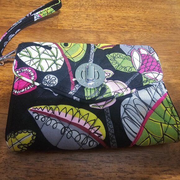 Vera Bradley-Wristlet-Turn lock Wallet - Picture 1 of 11